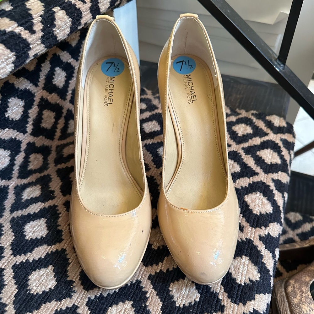 Michael Kors Women's Nude Heels